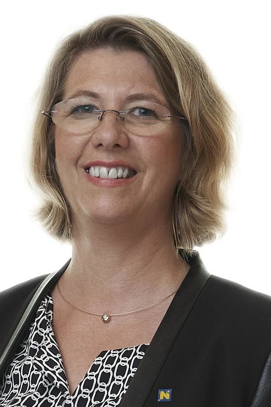 Karin Höß